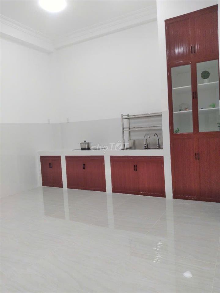 CHO THUÊ NGUYÊN CĂN, NHÀ MẶT TIỀN 2 TẦNG ĐỦ NỘI THẤT, 6x14