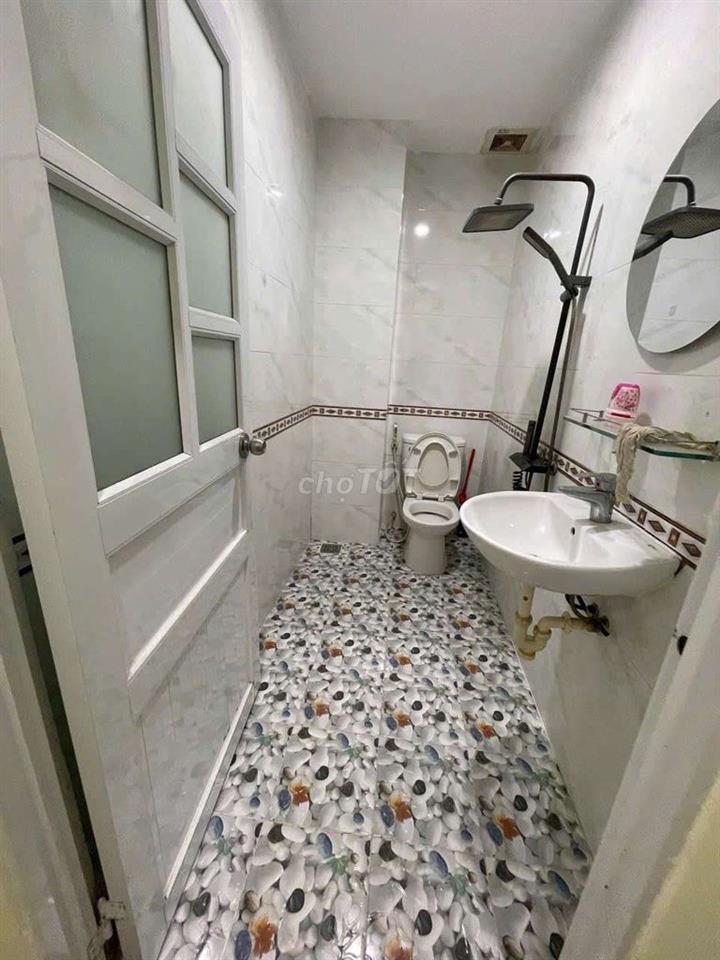 Nhà TÂN HÒA ĐÔNG [4x17, 3 lầu, 4pn, 5toilet] 14tr/tháng