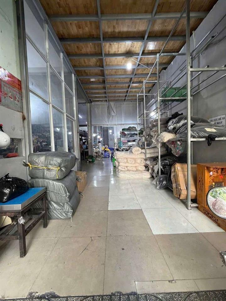 Nhà LÊ VĂN QUỚI [4x14, 1 lững, 1pn, 1toilet] 7,5tr/tháng