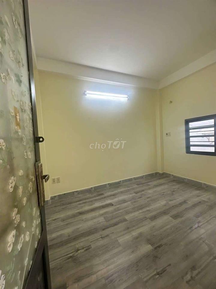 Nhà LẠC LONG QUÂN [4x11, 3 lầu, 4pn, 3toilet] 15tr/tháng