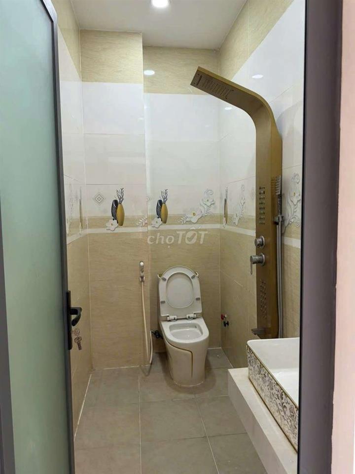 Nhà MT đường CHIẾN LƯỢC [4x20, 3 lầu, 3pn, 3toilet]