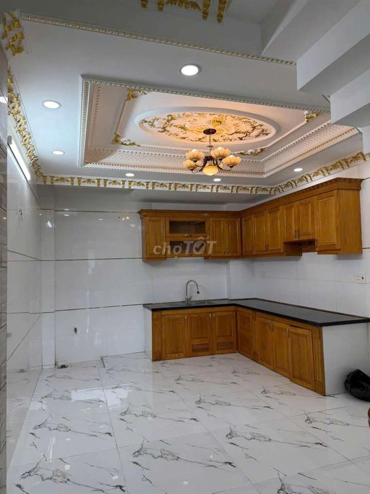 Nhà MT đường CHIẾN LƯỢC [4x20, 3 lầu, 3pn, 3toilet]