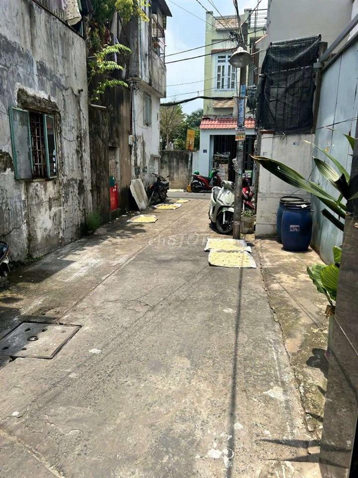 Nhà Lê Văn Quới [4x17, 3pn, 4toilet] 13tr/tháng