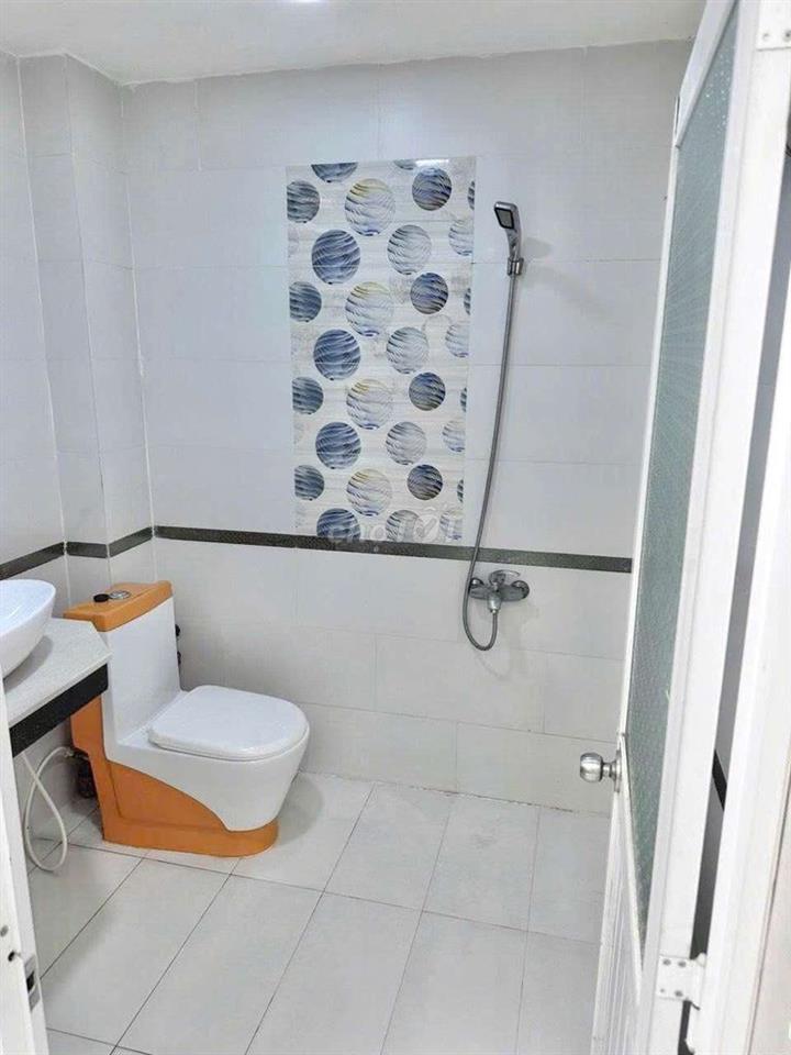 Nhà LÊ VĂN QUỚI [4x16, 1 lầu, 2pn, 2toilet] 11,5tr/tháng
