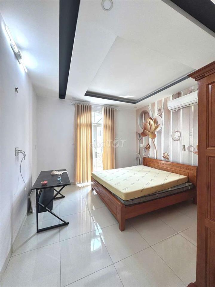 Nhà LÊ VĂN QUỚI [4x14, 3 lầu, 4pn, 5toilet] 13tr/tháng