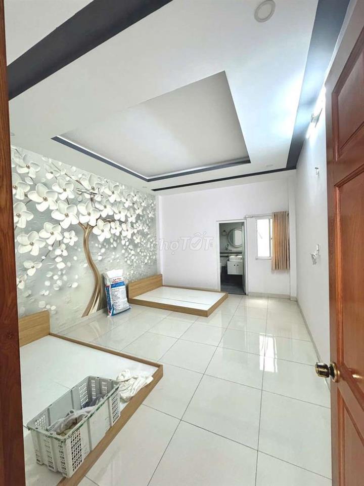 Nhà LÊ VĂN QUỚI [4x14, 3 lầu, 4pn, 5toilet] 13tr/tháng