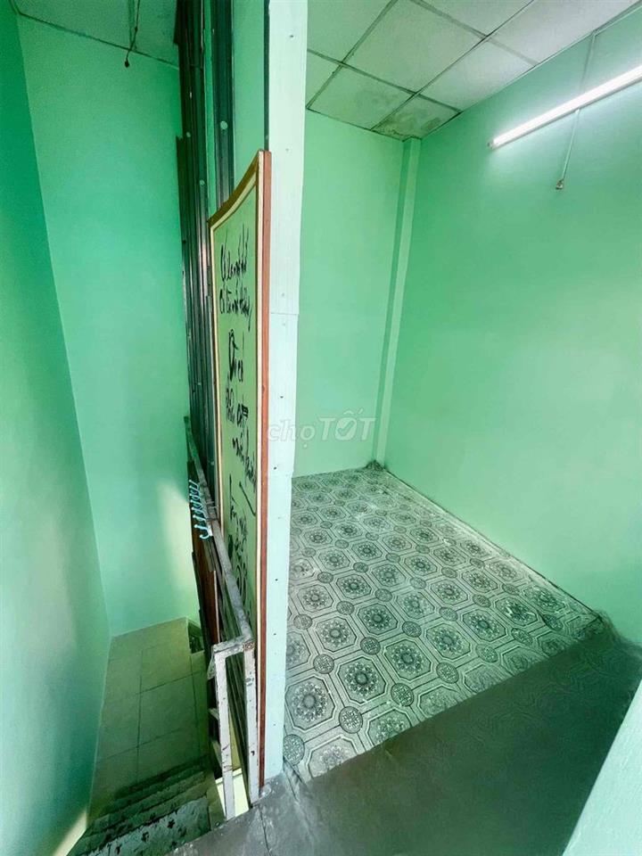 CHO THUÊ NHÀ TRỌ - 1TRỆT1LẦU - HẺM 5M