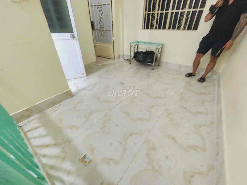 nhà đường phú thọ hoà chính chủ sổ hồng riêng -1 lầu hẻm xe hơi