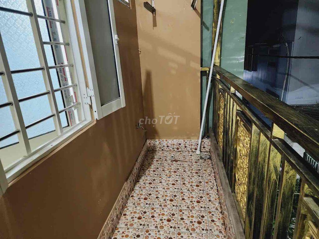 nhà đường phú thọ hoà chính chủ sổ hồng riêng -1 lầu hẻm xe hơi