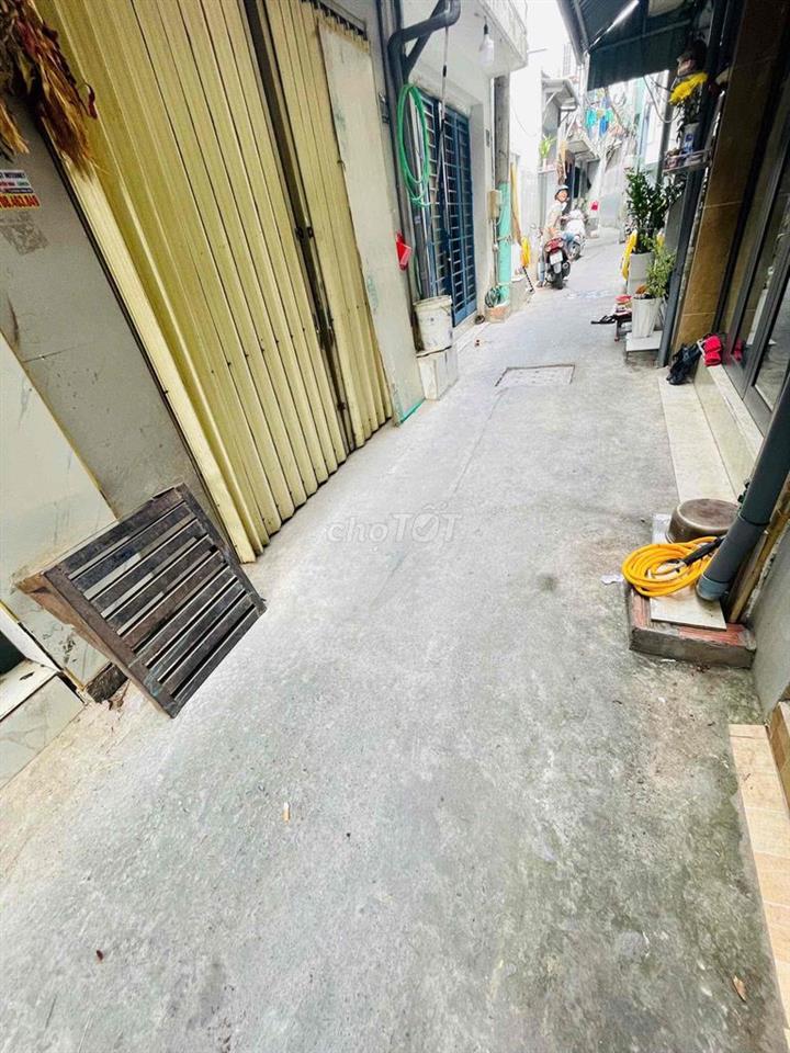 cho thuê nhà nguyên căn đường quốc lộ 50 , xã phong phú