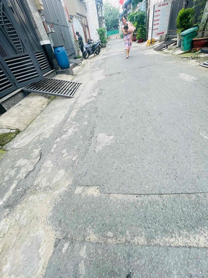 cho thuê nhà nguyên căn đường lê văn quới 8m thông