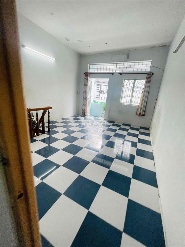 cho thuê nhà nguyên căn đường lê văn quới 8m thông