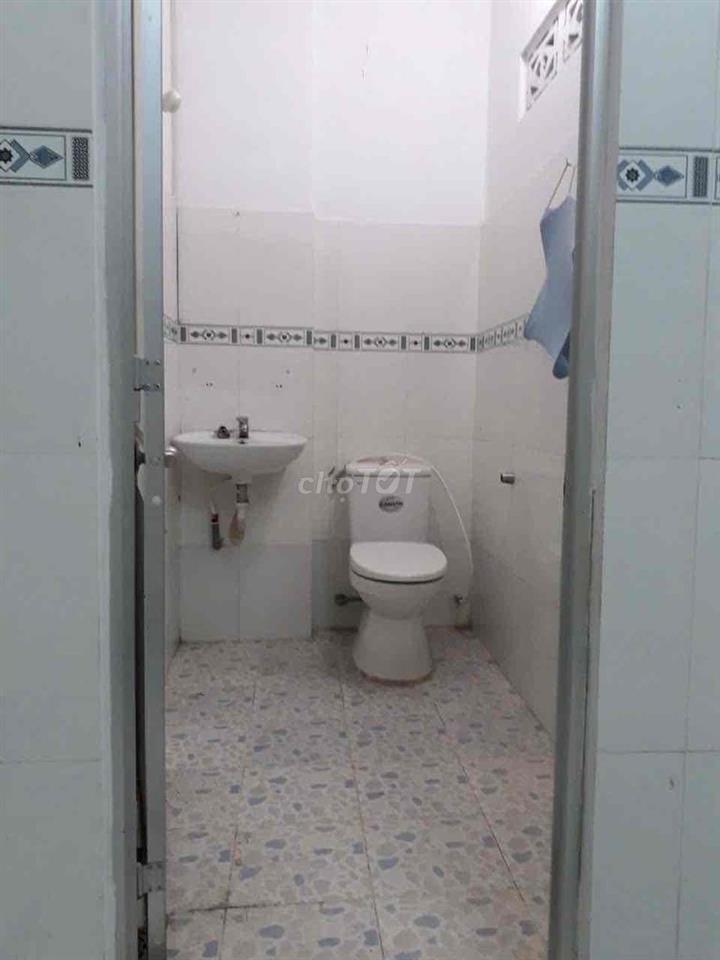 cho thuê nhà nguyên căn đường lê văn quới 4 phòng ngủ