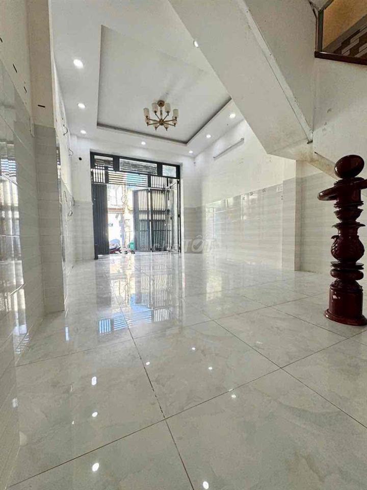 Nhà hương lộ 2  [ 4 x 11] 2 lầu 3PN,3WC ,bình Tân