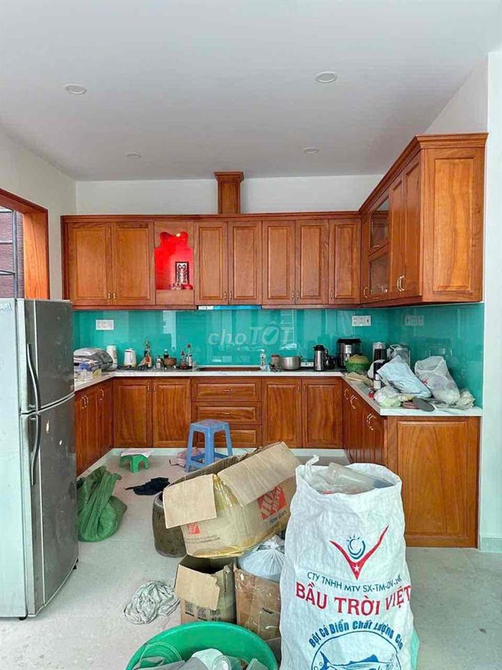 💥BIỆT THỰ NGAY KHU 4 XÃ [ 10 x 30 ] 2 TẦNG (3PN,4WC) FUL NỘI THẤT💥