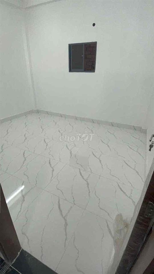 NHÀ MTKD PHƯỜNG PHÚ TRUNG [ 4 x 25] 2 lầu 1 sân thượng (4pn,4WC)