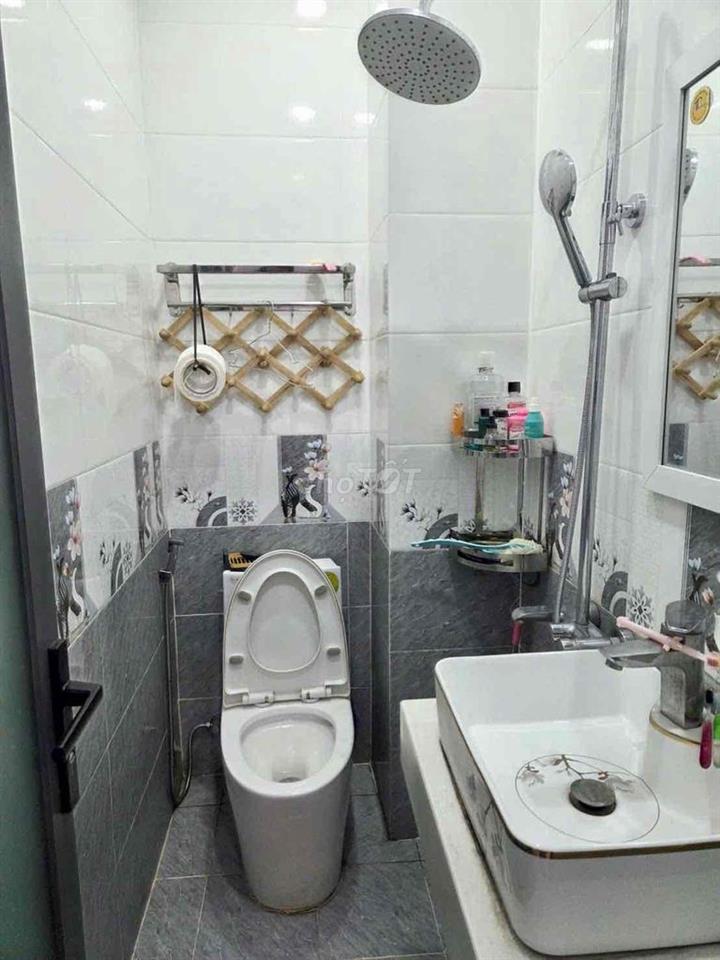 Nhà mới 100%  __5 TẦNG (6PN,4WC) ĐƯỜNG GÒ XOÀI ,BÌNH TÂN