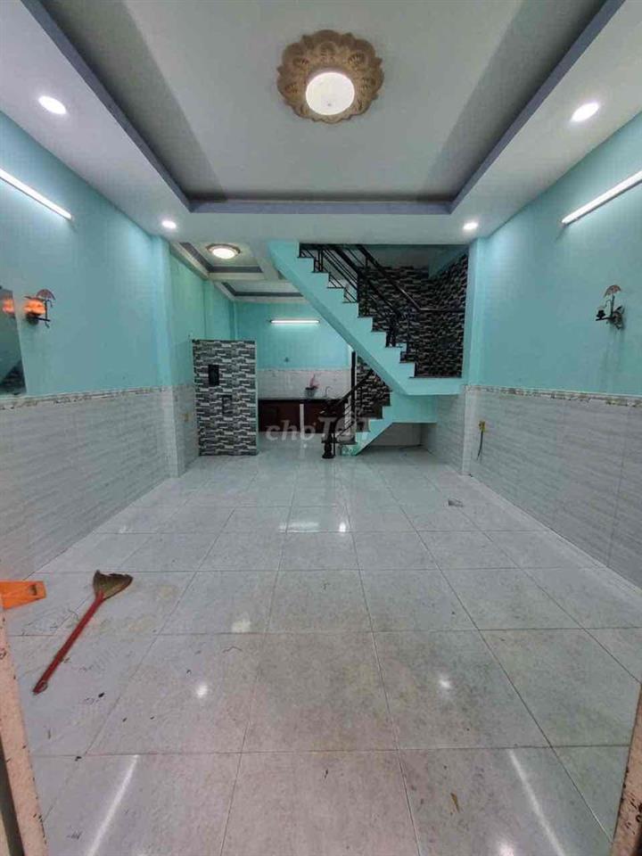NHÀ RẺ  5 x 10m 2 lầu (3PN,3WC). BÌNH TRỊ ĐÔNG ,BÌNH TÂN
