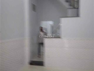 NHÀ [ 4 x 18] 3 lầu 5PN,5WC —full Nội Thất Đường lê Văn Quới,bình tân