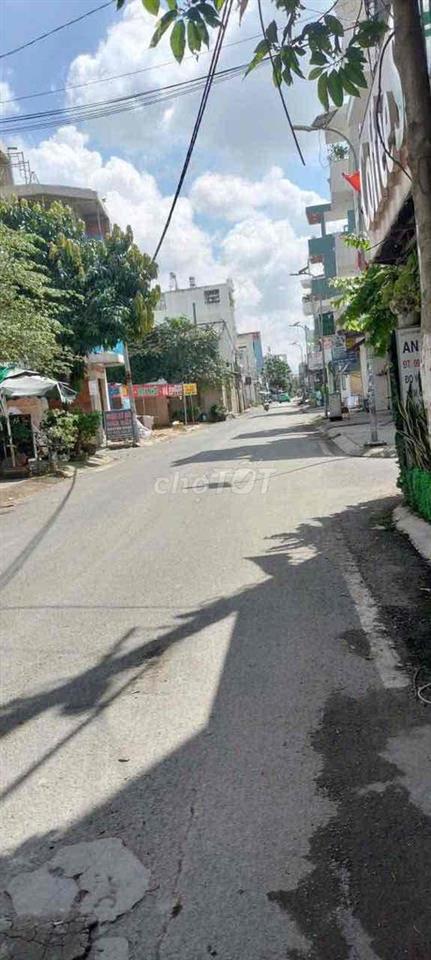 nhà 3 tấng 4pn 3wc hẻm xe tải thông phù hợp ở và làm vp cty..