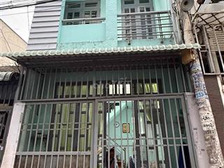 nhà 2 tầng 3 phòng ngủ, 2wc có phòng ngủ tầng trệt, hẻm 4m