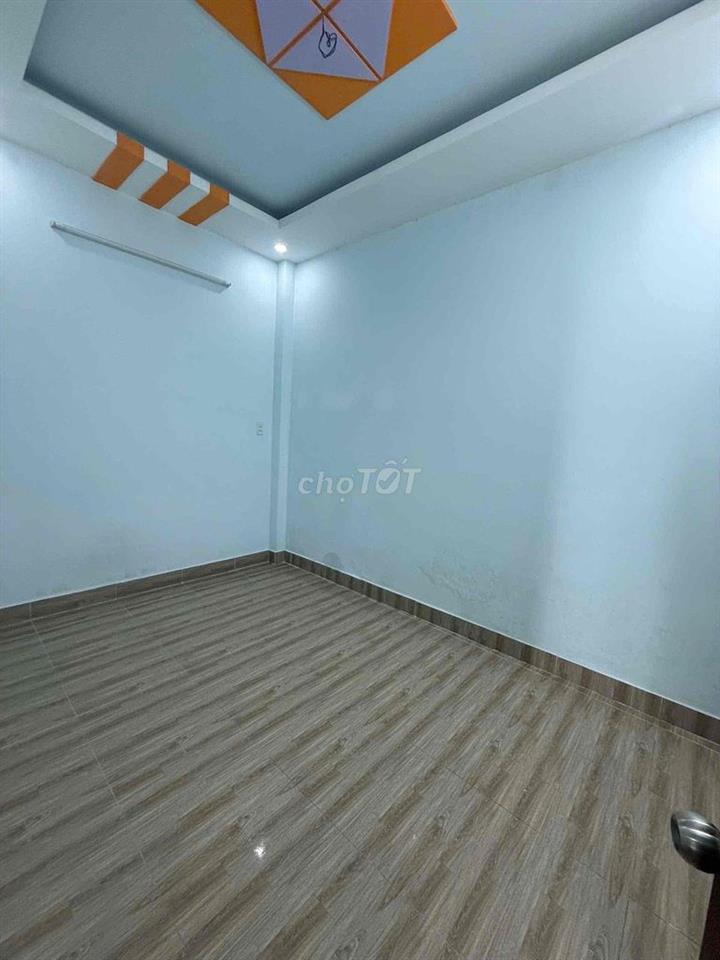 nhà 3 tầng 4pn 3wc hẻm 6m thông phù hợp ở gia đình, kd online vp cty
