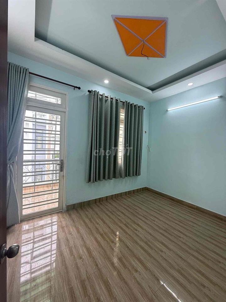 nhà 3 tầng 4pn 3wc hẻm 6m thông phù hợp ở gia đình, kd online vp cty