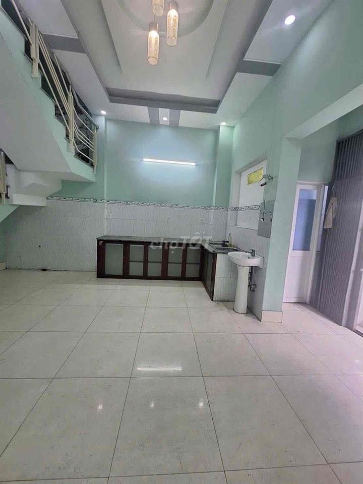 nhà 2 tầng 2pn 3wc hẻm 6m thông phù hợp ở gia đình kd online