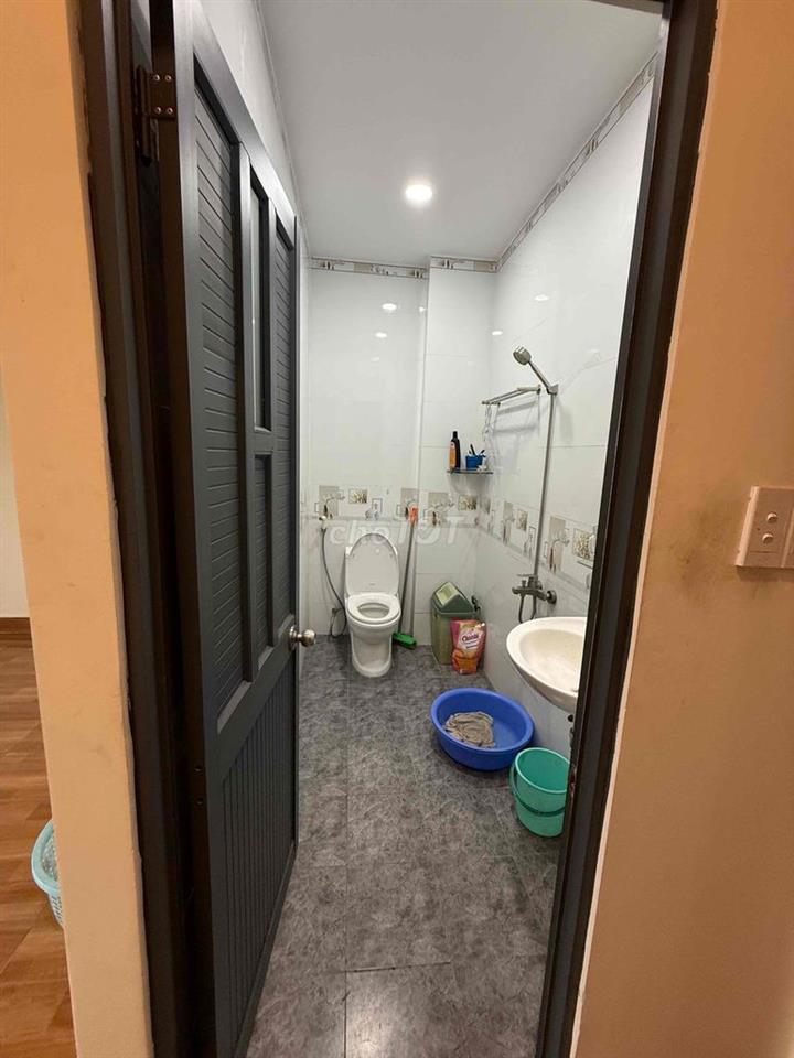 nhà 4 tầng 4pn 5wc sân thượng hẻm xe tải phù hợp ở và kd online, vpcty