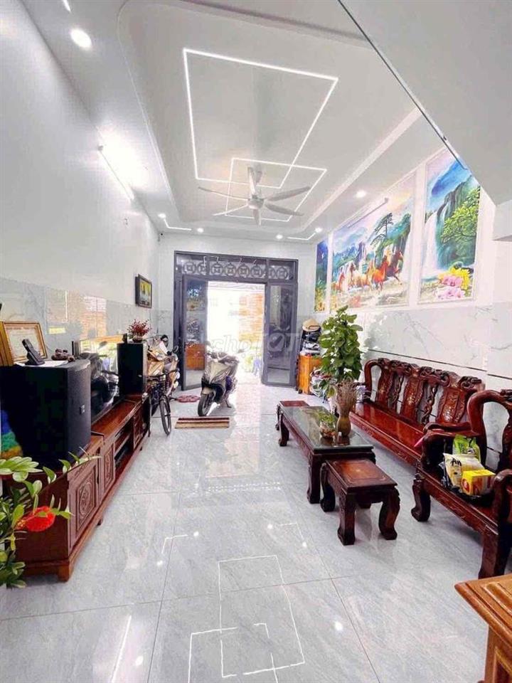nhà 4 tầng 4pn 5wc sân thượng full Nội Thất hẻm xe tải quay đầu