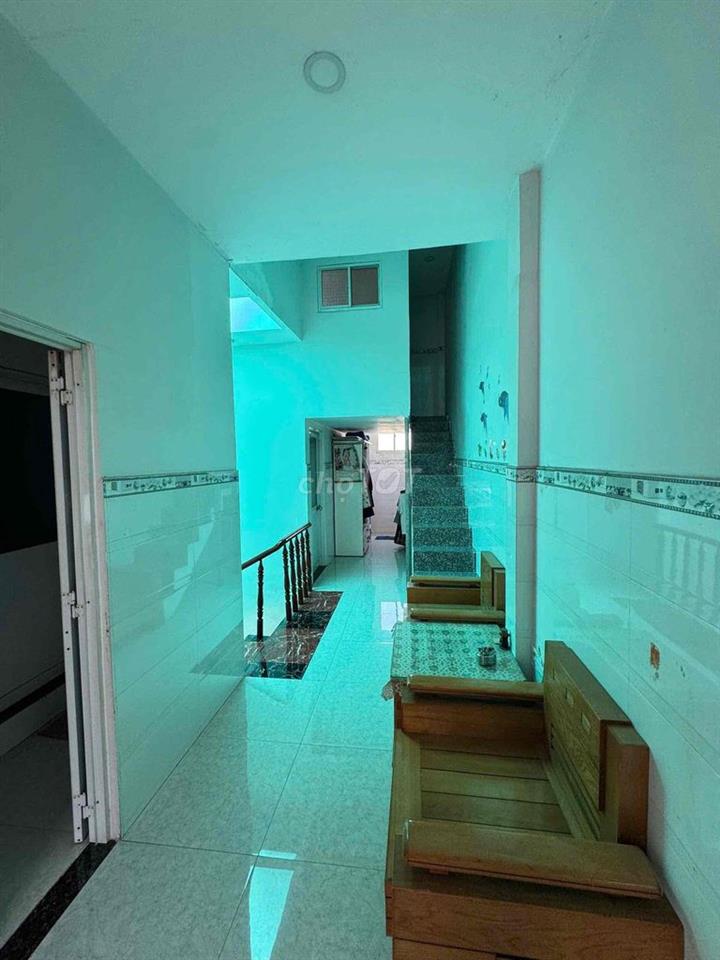 GIÁ RẺ 9tr —3 Phòng. ngủ ,3tolet—oto ngủ trong nhà