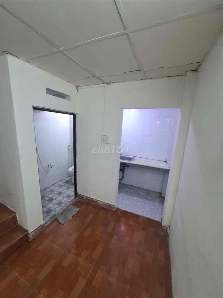 Nhà [ 4 x 10 ] 1 lầu  (2pn,2wc)  đường Gò xoài ,bình tân
