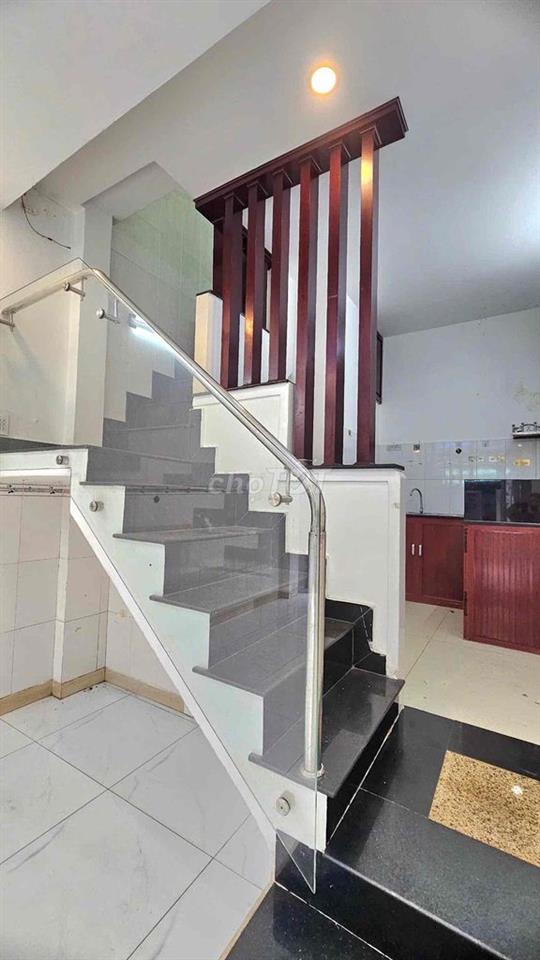 NHÀ [ 5,5 x 22) 1 đúc lửng(2WC,2WC) KHU Đường số 14 giáp lê văn quới