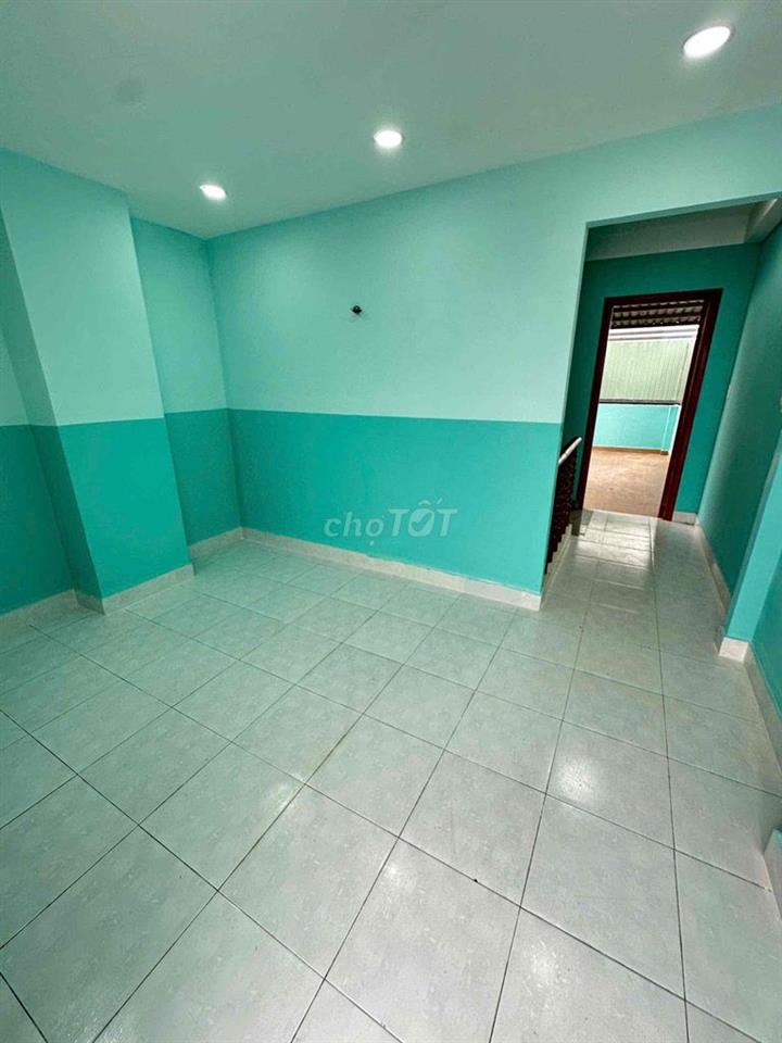 NHÀ ĐẸP [ 4 x 17] 3 lầu sân thượng(5PN,5WC) ,KHU GÒ XOÀI ,BÌNH TÂN