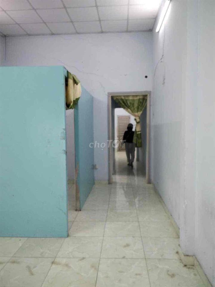 NHÀ RẺ [ 4 x 9 ] 1 lầu  ( 2PN,1WC) hẻm 5m thông ,lê đình cẩn ,bình tân