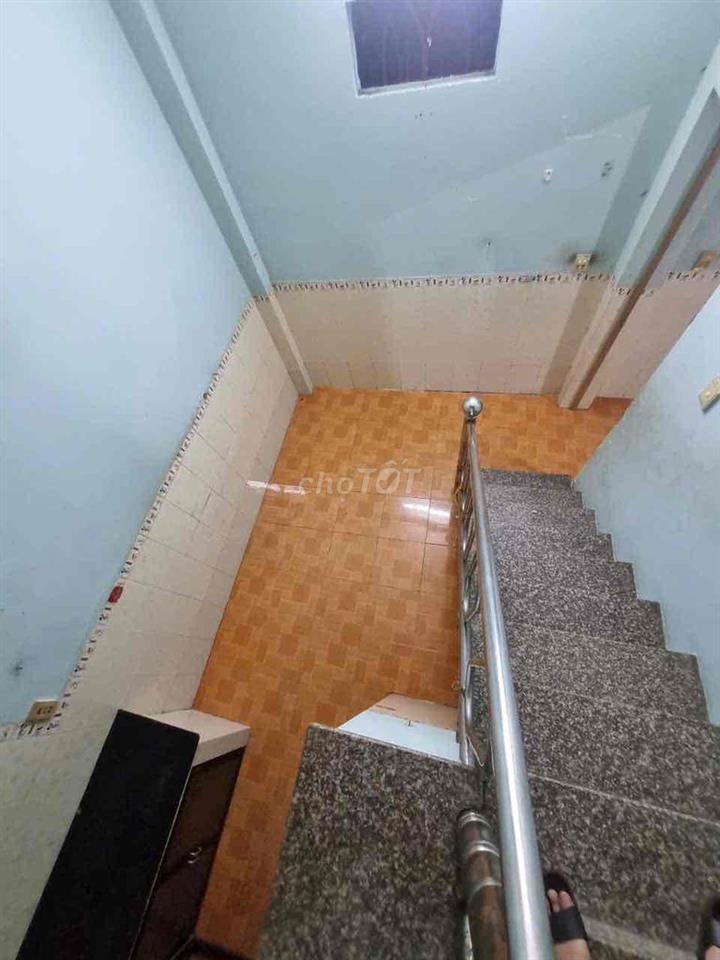 NHÀ  6 triệu[ 4,5m x 10]   ,1 lửng ,MÃ LÒ —LÊ VĂN QUỚI
