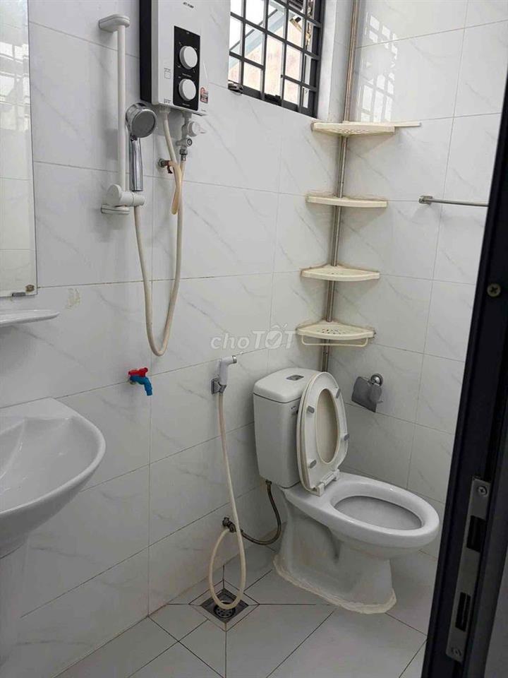 NHÀ [ 4,5 x 18] 1 lầu (2PN,2WC) —HẺM 7M THÔNG ,THOẠO NGỌC HẦU