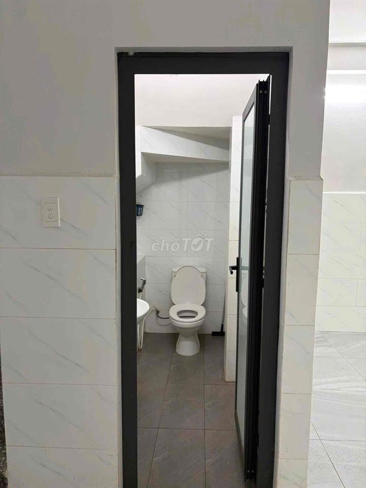 NHÀ [ 4,5 x 18] 1 lầu (2PN,2WC) —HẺM 7M THÔNG ,THOẠO NGỌC HẦU