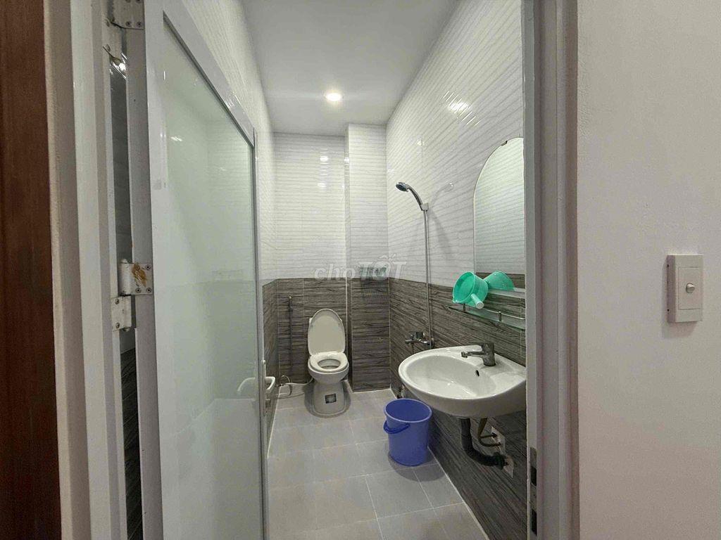 NHÀ 4 TẦNG ( 4 x 12) 4PN,4WC, hẽm 4m , Khu MIẾU BÌNH ĐÔNG