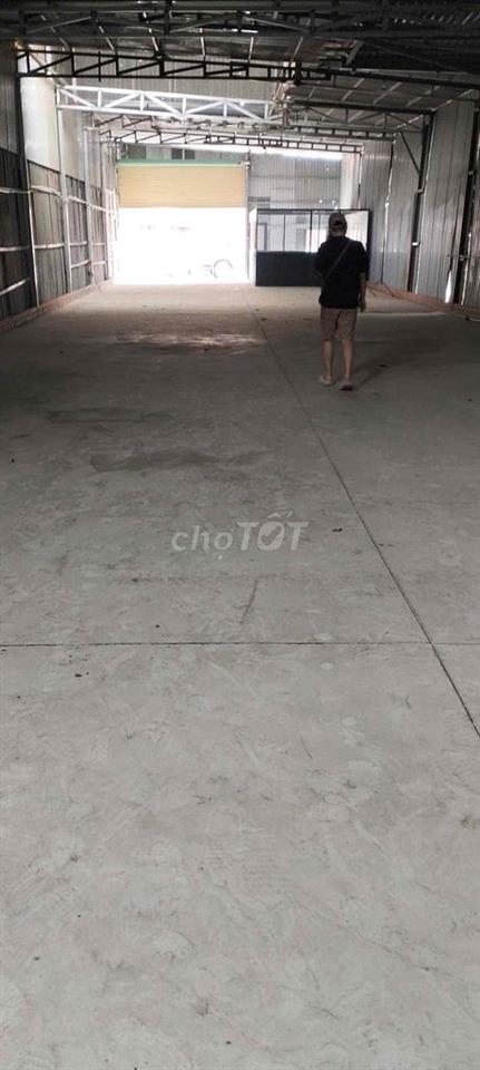 NHÀ KHO XƯỞNG XE CÔNG 40F (10x 40) CÓ 3 PHA,KHU MÃ LÒ