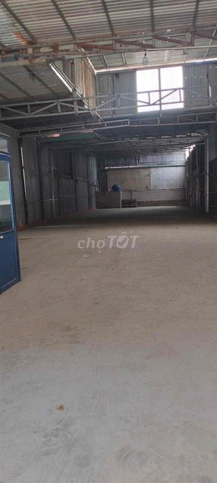 NHÀ KHO XƯỞNG XE CÔNG 40F (10x 40) CÓ 3 PHA,KHU MÃ LÒ
