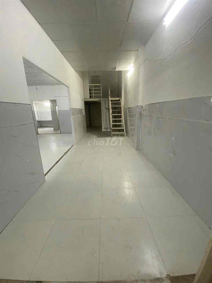 NHÀ KHO XƯỞNG CHÍNH CHỦ —CÓ 3PH—8 x 18 1 lửng