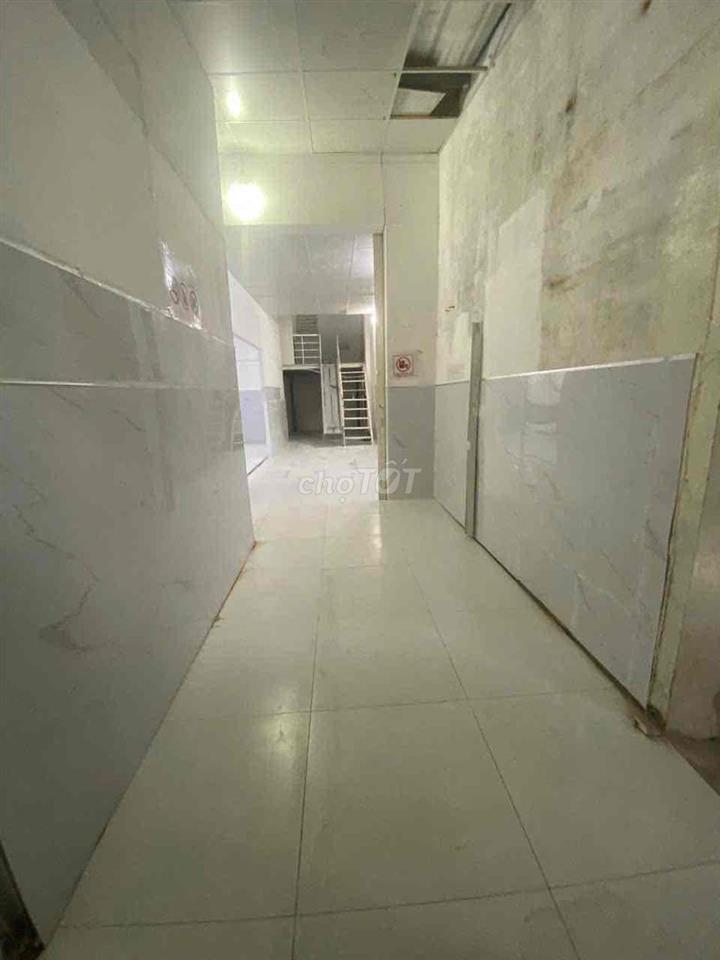NHÀ KHO XƯỞNG CHÍNH CHỦ —CÓ 3PH—8 x 18 1 lửng