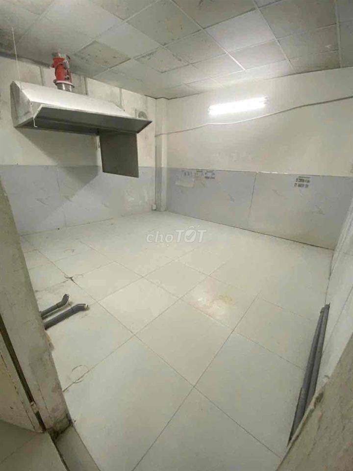 NHÀ KHO XƯỞNG CHÍNH CHỦ —CÓ 3PH—8 x 18 1 lửng