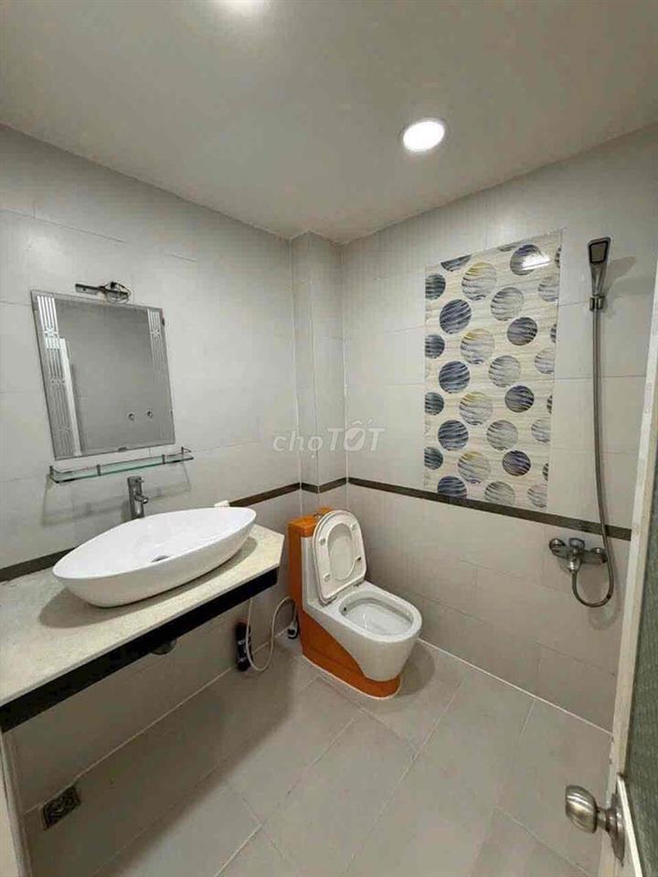 NHÀ ĐẸP MT KHU LÊ VĂN QUỚI [ 4 x 16] 1 lầu 2PN,2WC