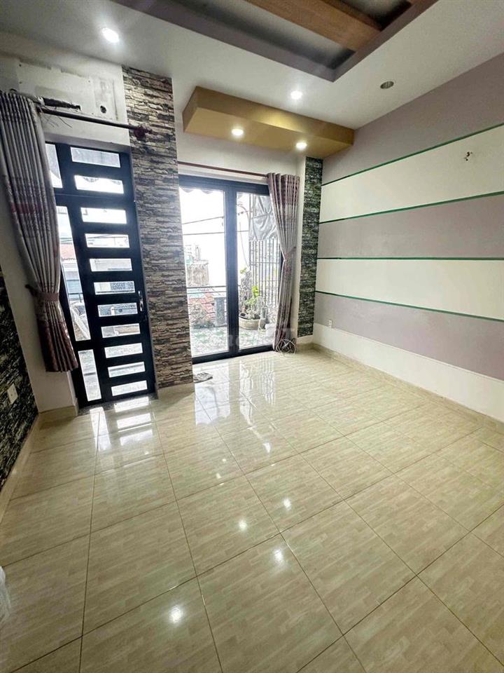 NHÀ  GÓC 2MT  [ 4 x 14] 1 lầu 2PN khu đường số 1–bình long