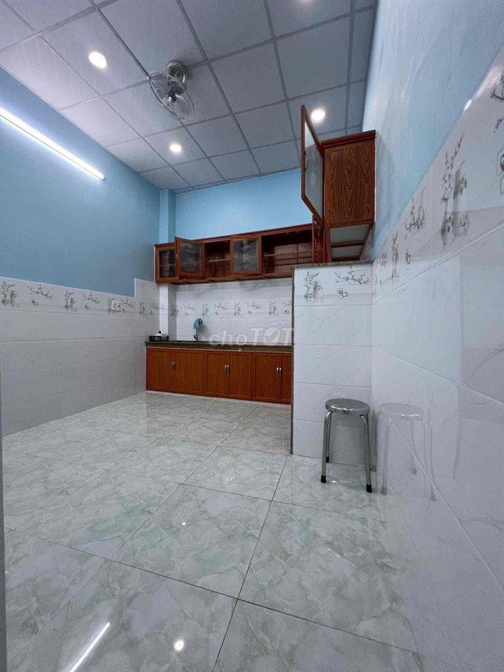NHÀ [ 3 ,5 x 10] 1 lầu 2PN 1 WC—PHẠM VĂN CHÍ —p.4.Q.6