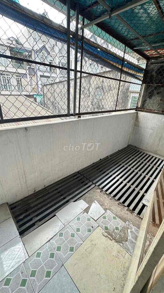 NHÀ [ 4,5 x 18] 1 lầu 2PN,2WC ,hẻm 5m thông ,LK 5-6 ,Bình Tân