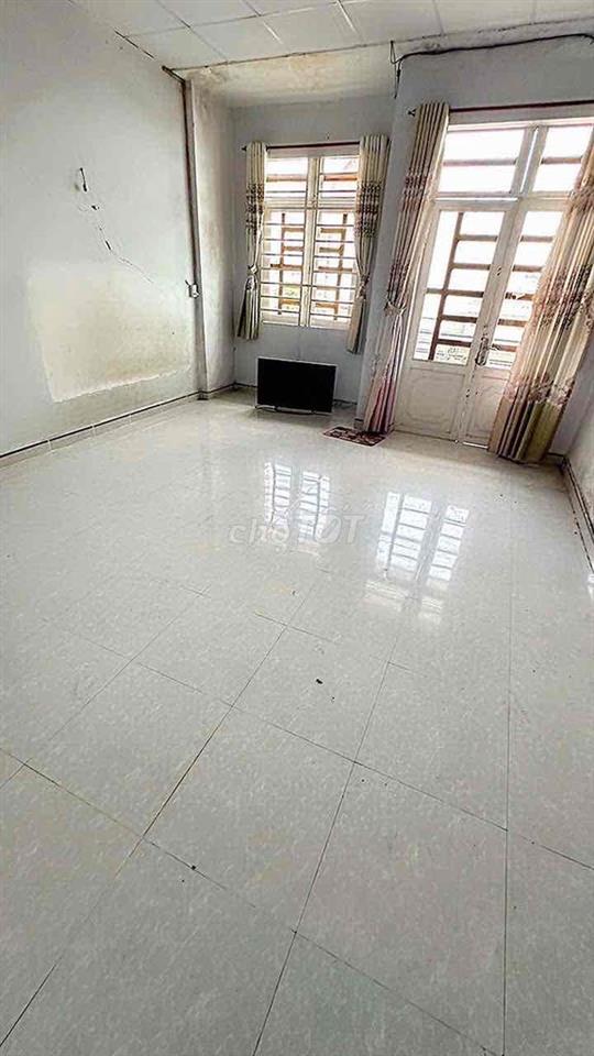 NHÀ [ 4,5 x 18] 1 lầu 2PN,2WC ,hẻm 5m thông ,LK 5-6 ,Bình Tân