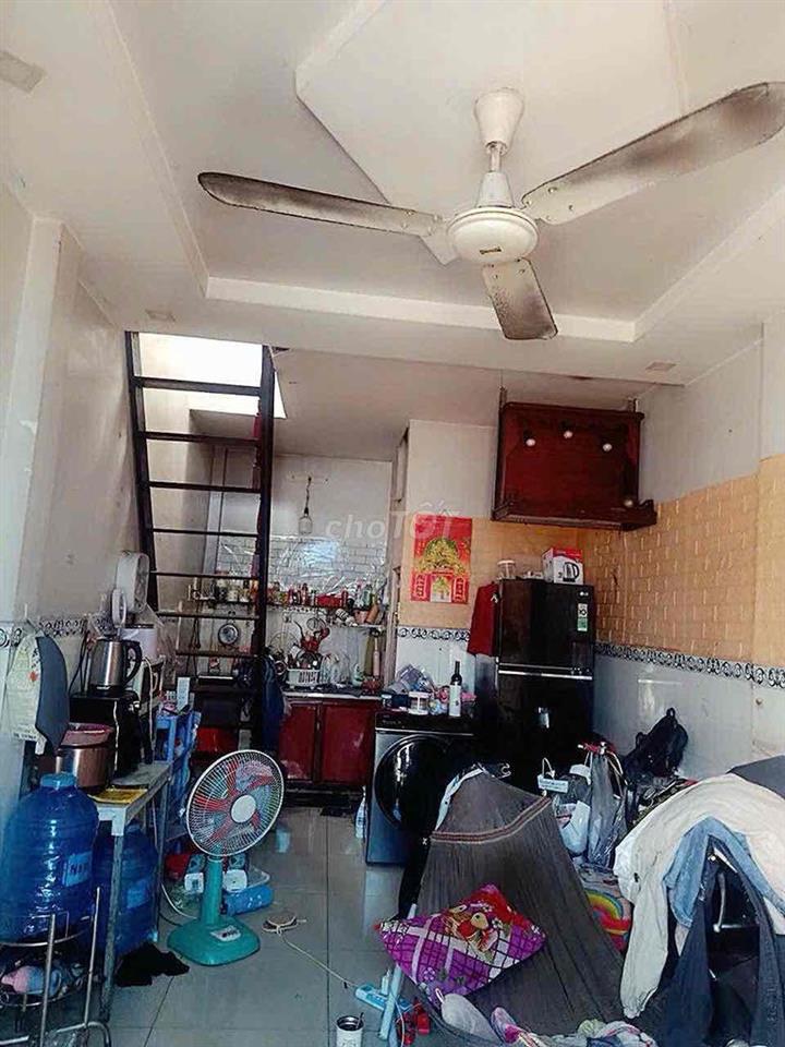 NHÀ RẺ  4,5TRIỆU —3 x 8m 1 lầu 2pn-1wc,đường số 14 —lê văn quới